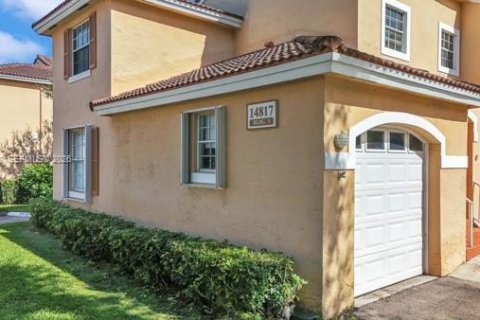 Copropriété à vendre à Miami Lakes, Floride: 2 chambres, 130.53 m2 № 1993701 - photo 29