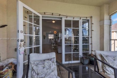 Copropriété à vendre à Miami Lakes, Floride: 2 chambres, 130.53 m2 № 1993701 - photo 27