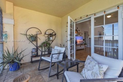 Copropriété à vendre à Miami Lakes, Floride: 2 chambres, 130.53 m2 № 1993701 - photo 26