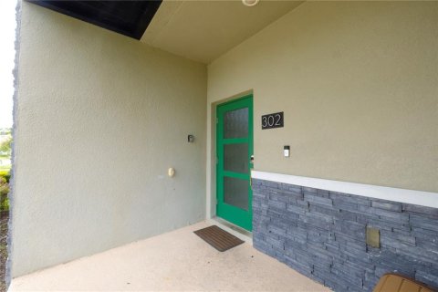 Touwnhouse à vendre à Davenport, Floride: 5 chambres, 201.32 m2 № 2294652 - photo 9