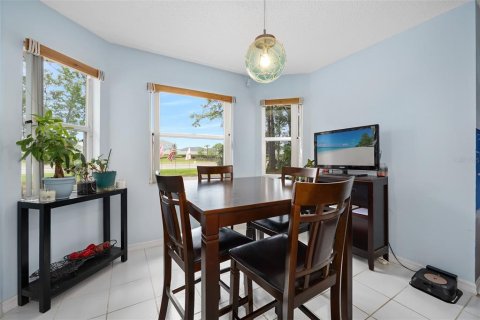 Casa en venta en Palm Coast, Florida, 3 dormitorios, 130.25 m2 № 1685227 - foto 9