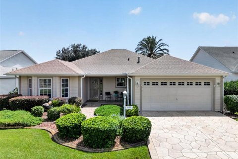 Villa ou maison à The Villages, Floride 3 chambres, 176.7 m2 № 2310091