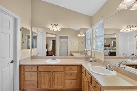 Casa en venta en The Villages, Florida, 3 dormitorios, 176.7 m2 № 2310091 - foto 18