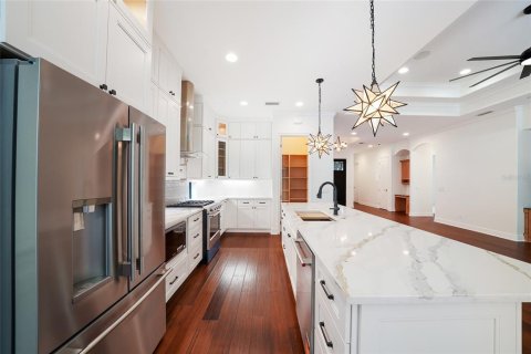 House in Lakewood Ranch, Florida 3 bedrooms, 188.41 sq.m. № 2203381 - photo 17