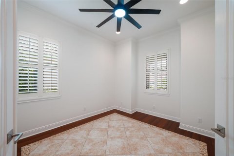 House in Lakewood Ranch, Florida 3 bedrooms, 188.41 sq.m. № 2203381 - photo 11