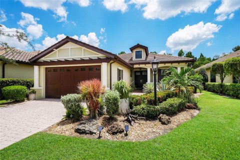 House in Lakewood Ranch, Florida 3 bedrooms, 188.41 sq.m. № 2203381 - photo 10