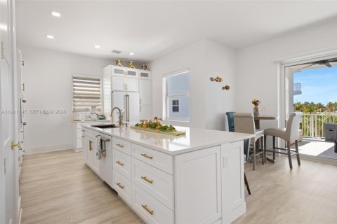 Casa en venta en Marathon, Florida, 5 dormitorios, 355.44 m2 № 2045105 - foto 26