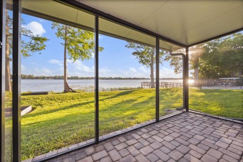 Condo in Winter Park, Florida, 2 bedrooms  № 1643379 - photo 16