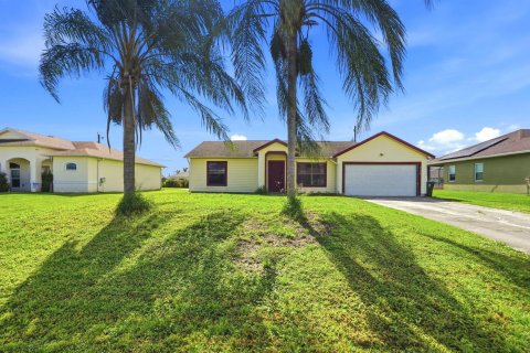 Casa en venta en Port St. Lucie, Florida, 3 dormitorios, 110 m2 № 2421141 - foto 2