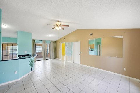 Casa en venta en Port St. Lucie, Florida, 3 dormitorios, 110 m2 № 2421141 - foto 4