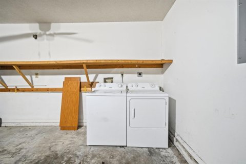 Casa en venta en Port St. Lucie, Florida, 3 dormitorios, 110 m2 № 2421141 - foto 21