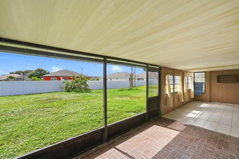 Casa en venta en Port St. Lucie, Florida, 3 dormitorios, 110 m2 № 2421141 - foto 25