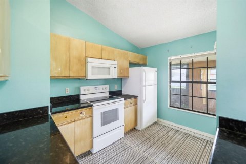 Casa en venta en Port St. Lucie, Florida, 3 dormitorios, 110 m2 № 2421141 - foto 11
