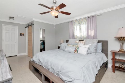 Casa en venta en Saint Petersburg, Florida, 4 dormitorios, 214.79 m2 № 2142898 - foto 14
