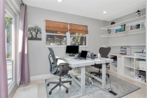 Casa en venta en Saint Petersburg, Florida, 4 dormitorios, 214.79 m2 № 2142898 - foto 20