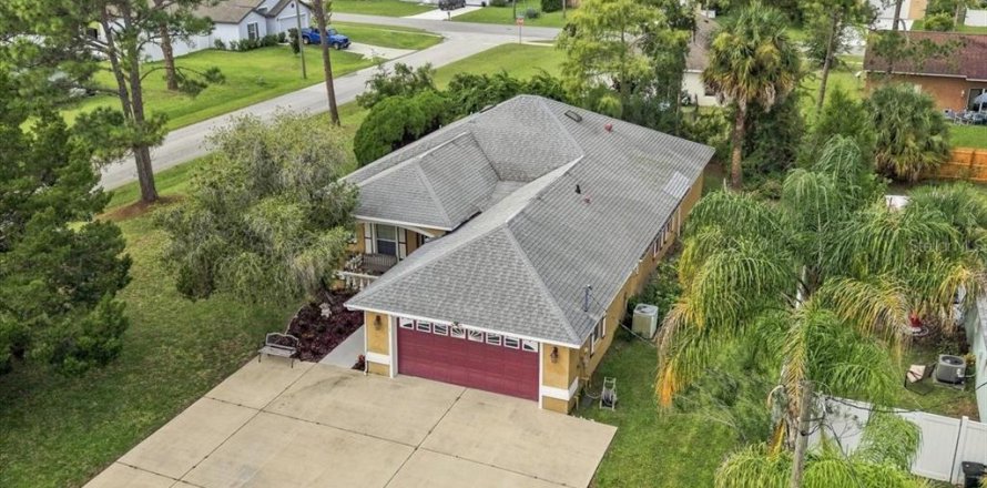 Commercial property in Palm Coast, Florida 183.11 sq.m. № 2303286