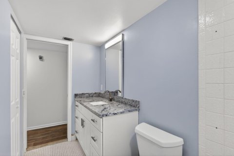 Condominio en venta en Coconut Creek, Florida, 2 dormitorios, 107.4 m2 № 2185222 - foto 25