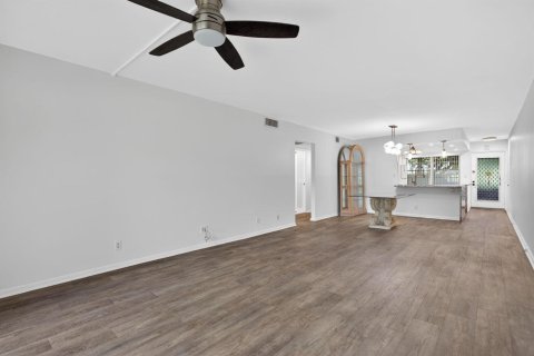 Condominio en venta en Coconut Creek, Florida, 2 dormitorios, 107.4 m2 № 2185222 - foto 9