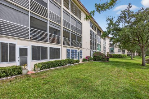 Condominio en venta en Coconut Creek, Florida, 2 dormitorios, 107.4 m2 № 2185222 - foto 15