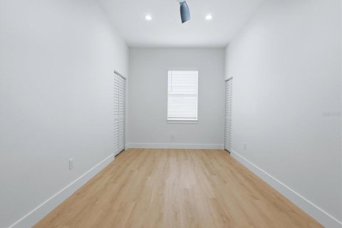 Casa en venta en Pinellas Park, Florida, 4 dormitorios, 167.41 m2 № 2408528 - foto 23