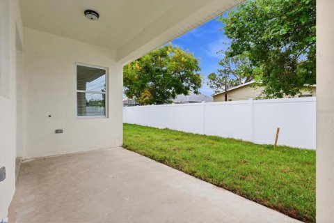 Casa en venta en Pinellas Park, Florida, 4 dormitorios, 167.41 m2 № 2408528 - foto 4