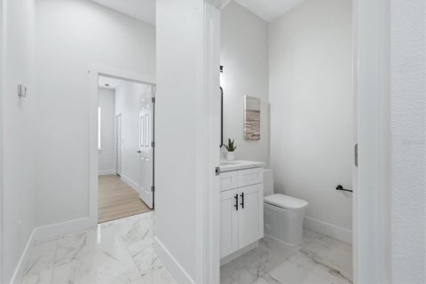 Casa en venta en Pinellas Park, Florida, 4 dormitorios, 167.41 m2 № 2408528 - foto 17