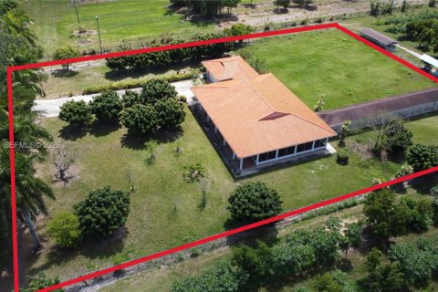 Casa en alquiler en Homestead, Florida, 3 dormitorios, 226.03 m2 № 2075217 - foto 2