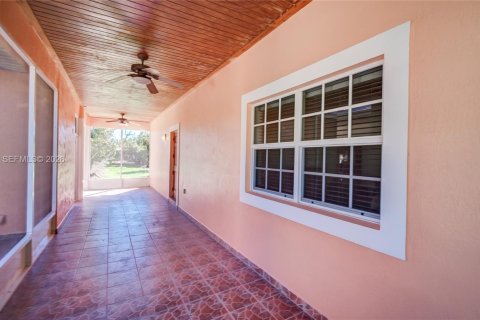 Casa en alquiler en Homestead, Florida, 3 dormitorios, 226.03 m2 № 2075217 - foto 5