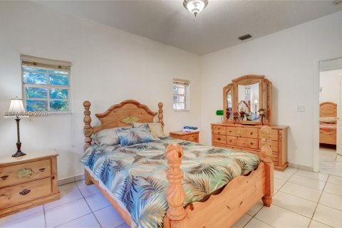 Casa en alquiler en Homestead, Florida, 3 dormitorios, 226.03 m2 № 2075217 - foto 23
