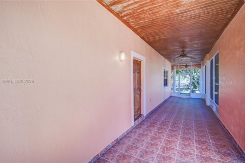 Casa en alquiler en Homestead, Florida, 3 dormitorios, 226.03 m2 № 2075217 - foto 30