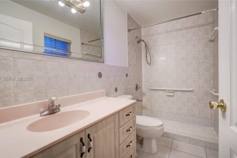 Casa en alquiler en Homestead, Florida, 3 dormitorios, 226.03 m2 № 2075217 - foto 25