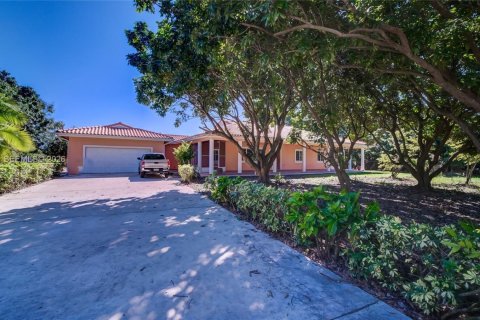 Casa en Homestead, Florida 3 dormitorios, 226.03 m2 № 2075217