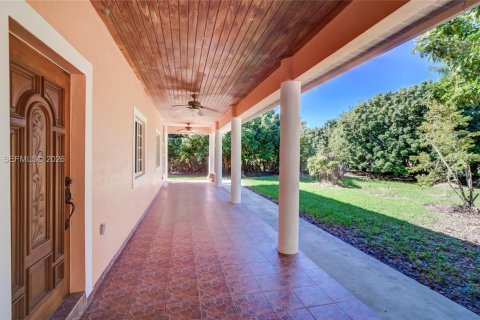 Casa en alquiler en Homestead, Florida, 3 dormitorios, 226.03 m2 № 2075217 - foto 4