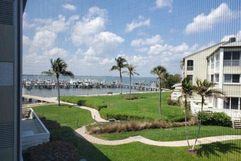 Copropriété à louer à Stuart, Floride: 2 chambres, 162.58 m2 № 1074762 - photo 1