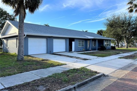 Casa en venta en Punta Gorda, Florida, 2 dormitorios, 102.38 m2 № 1511285 - foto 1