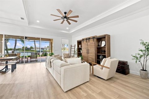 Villa ou maison à vendre à Bradenton, Floride: 3 chambres, 188.96 m2 № 2355784 - photo 17