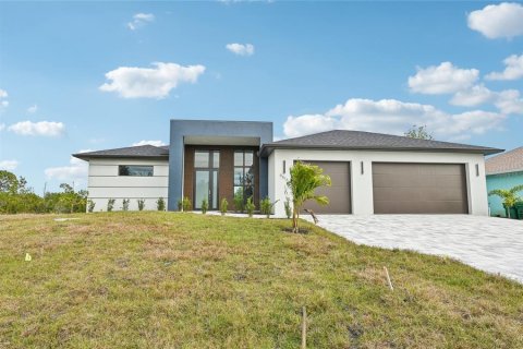 Villa ou maison à Port Charlotte, Floride 3 chambres, 172.05 m2 № 2106758