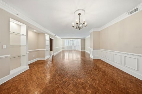 Condo in Saint Petersburg, Florida, 3 bedrooms  № 2145549 - photo 8