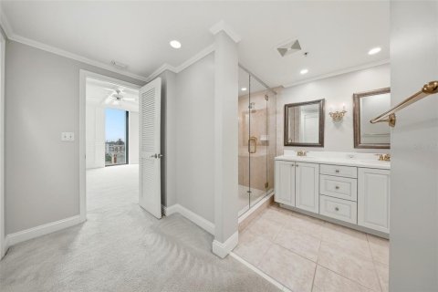 Condo in Saint Petersburg, Florida, 3 bedrooms  № 2145549 - photo 20