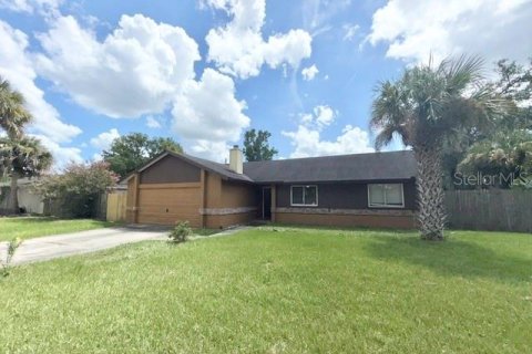 House in Longwood, Florida 3 bedrooms, 129.97 sq.m. № 2367273