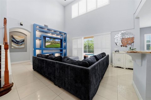 Villa ou maison à vendre à Tampa, Floride: 5 chambres, 341.04 m2 № 2201320 - photo 9