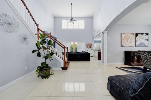 Villa ou maison à vendre à Tampa, Floride: 5 chambres, 341.04 m2 № 2201320 - photo 3