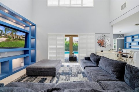 Villa ou maison à vendre à Tampa, Floride: 5 chambres, 341.04 m2 № 2201320 - photo 10