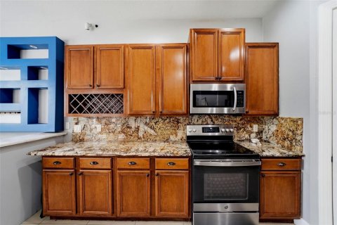 Villa ou maison à vendre à Tampa, Floride: 5 chambres, 341.04 m2 № 2201320 - photo 16