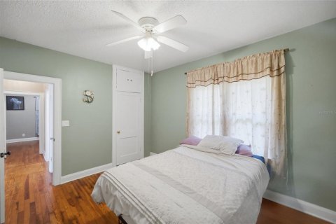 House in Winter Haven, Florida 3 bedrooms, 121.7 sq.m. № 2215690 - photo 16