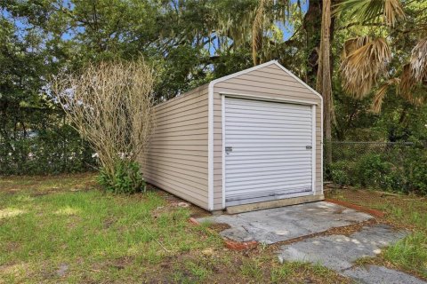 House in Winter Haven, Florida 3 bedrooms, 121.7 sq.m. № 2215690 - photo 24