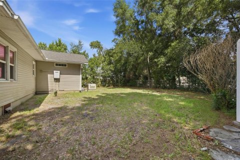 House in Winter Haven, Florida 3 bedrooms, 121.7 sq.m. № 2215690 - photo 25