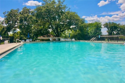 Copropriété à vendre à Altamonte Springs, Floride: 4 chambres, 183.48 m2 № 1255106 - photo 3