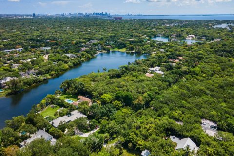 Land in Coral Gables, Florida № 1766821 - photo 9