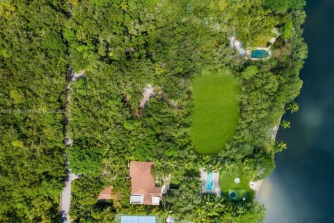 Land in Coral Gables, Florida № 1766821 - photo 6